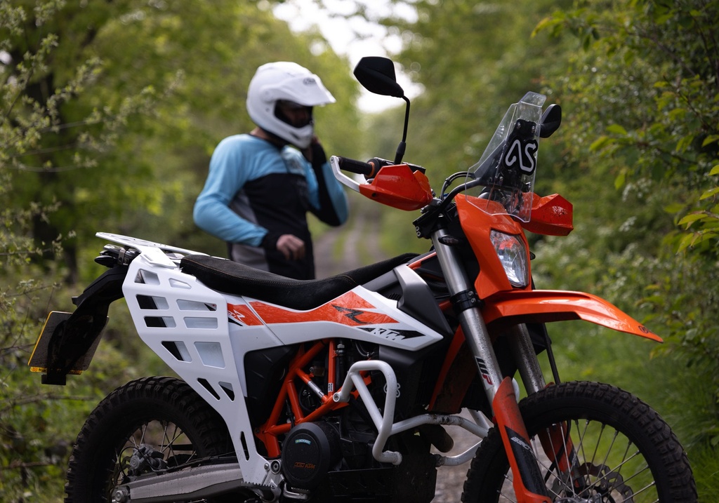Adventure Spec KTM 690 GasGas 700 Husqvarna 701 Fairing Support Adventure Spec US
